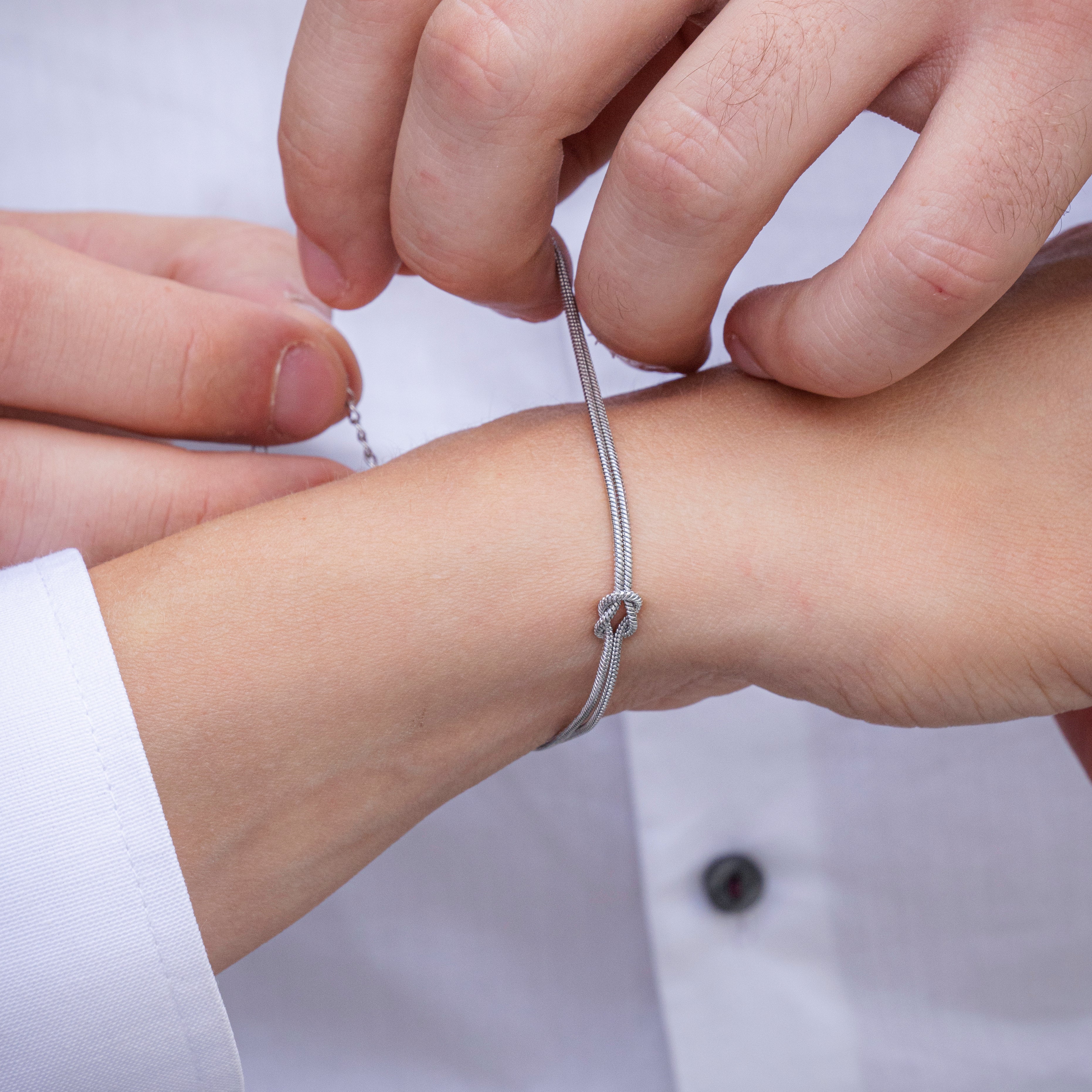 Liebesknoten"-Armband